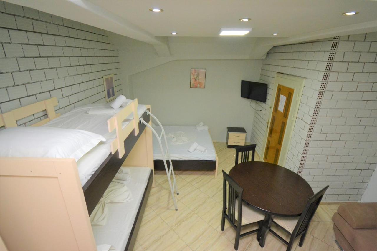 Jonian Central Condos Sarande Ngoại thất bức ảnh